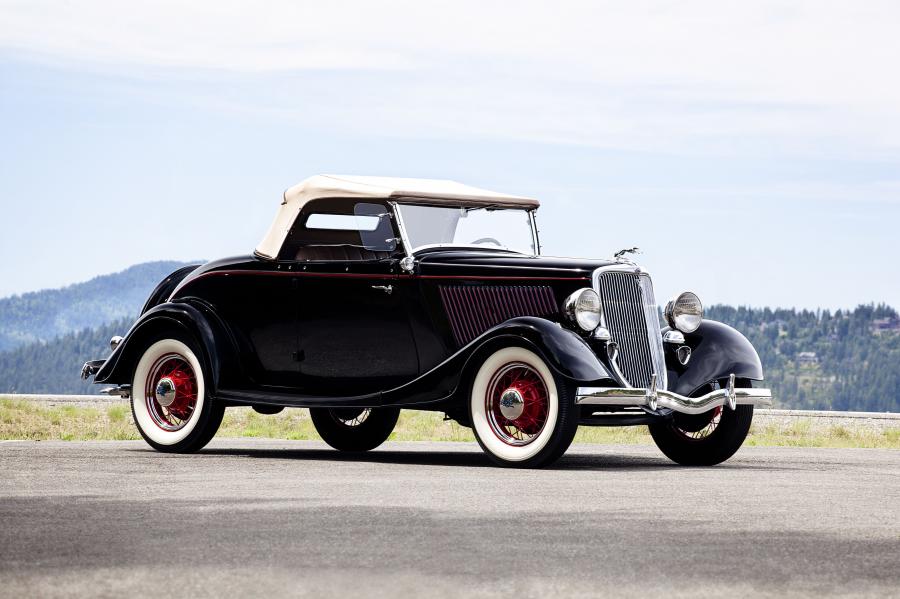  Ford DeLuxe Roadster 1934 года  (фото 1 из 43)